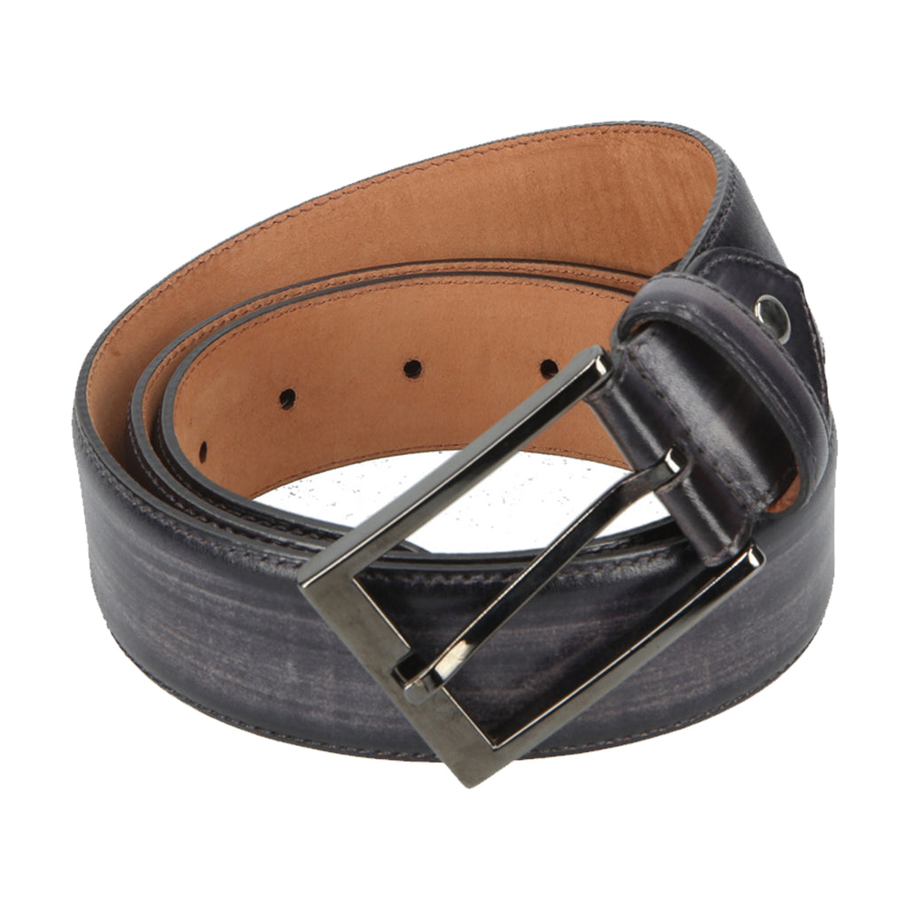 Handmade in Spain, using full grain calf leather from Tanneries d'Annonay.Stainless steel buckle made in Spain.