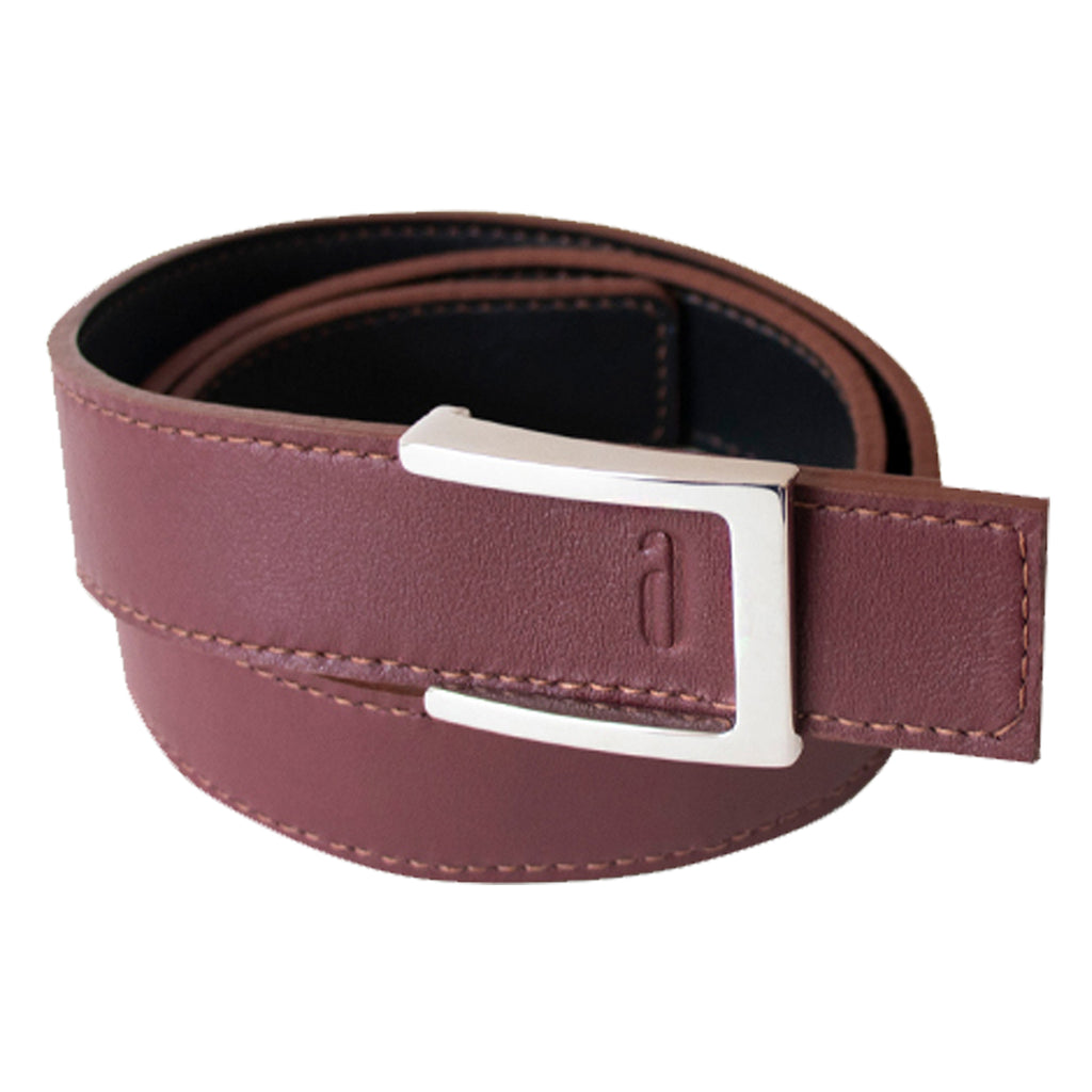 Do double duty with this reversable black/bordeaux belt.